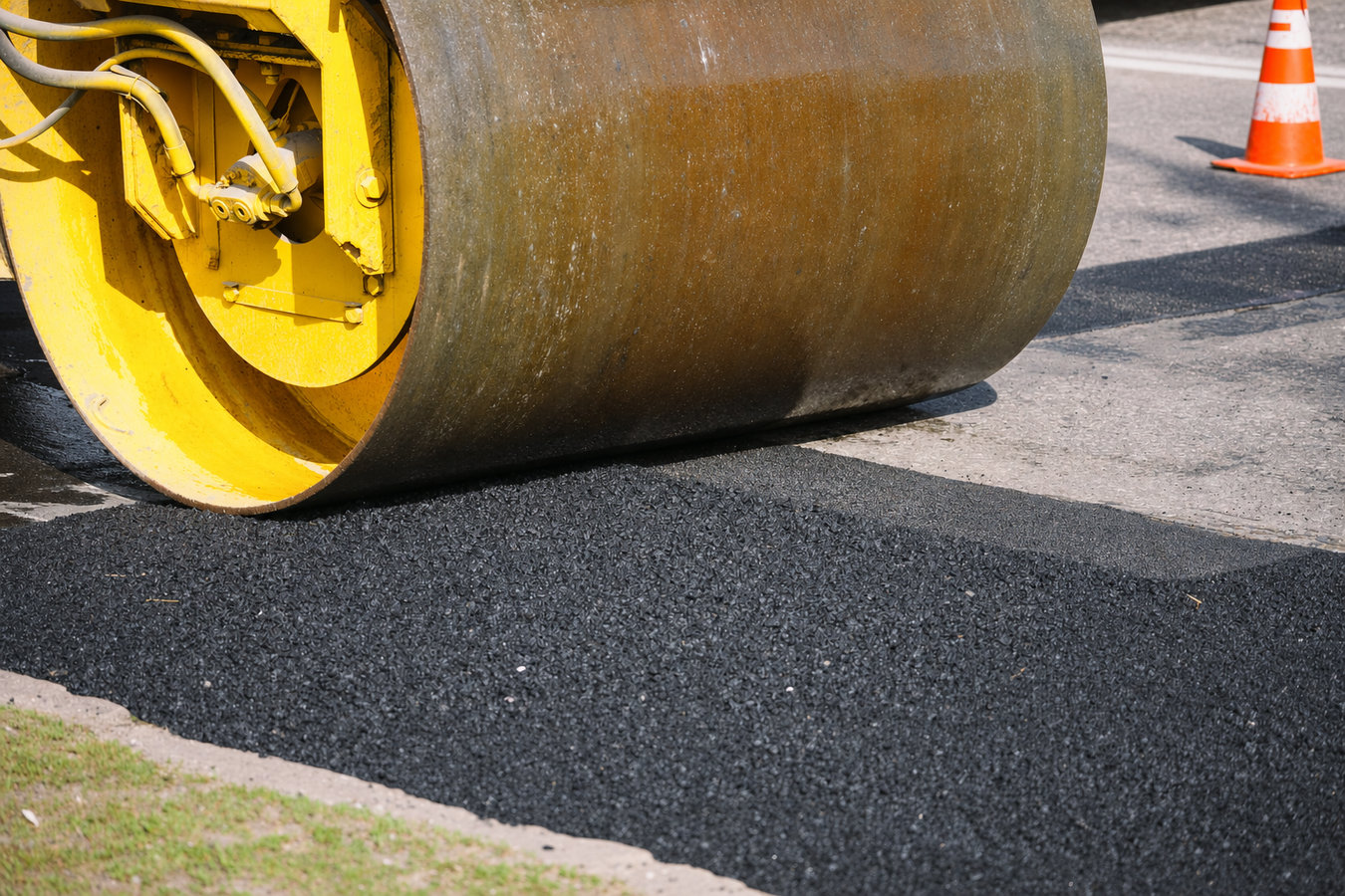 Asphalt resurfacing
